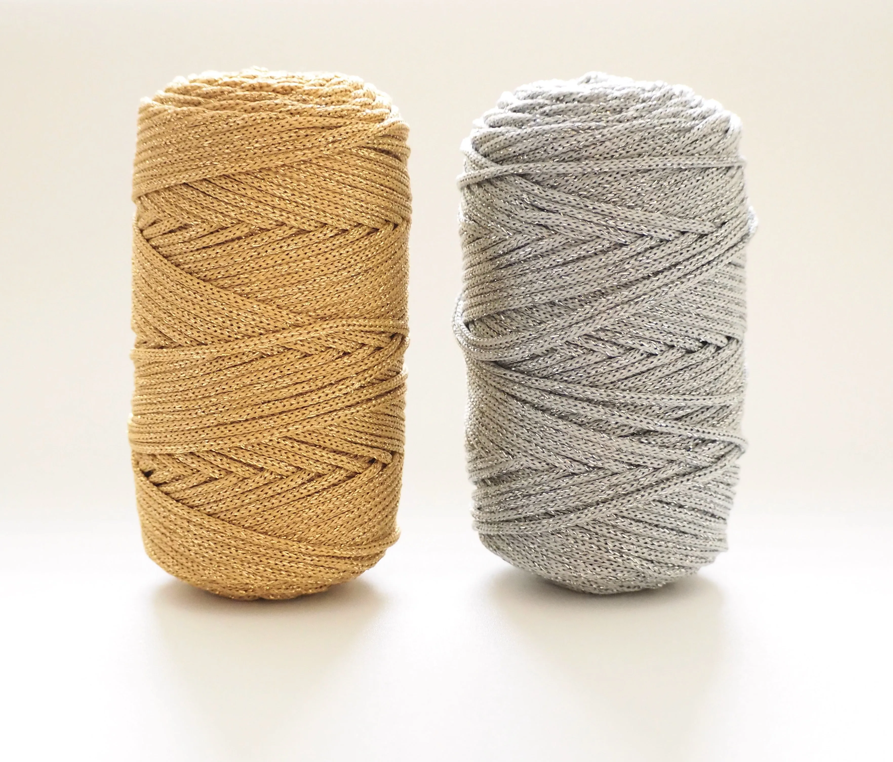 ✨  Outdoor Wonder Braided Cord - 2 mm - Silver