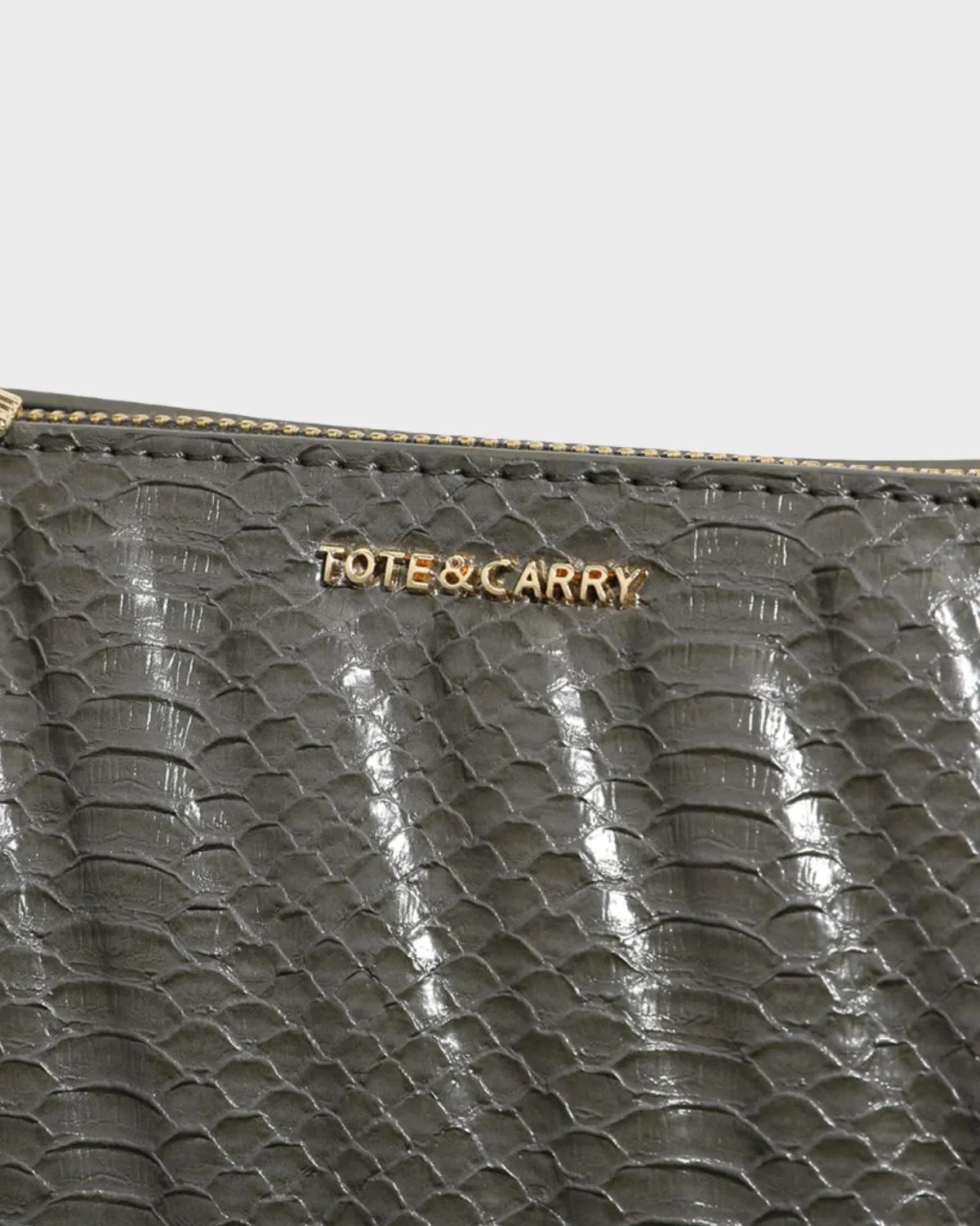 PY Shoulder Bag in Olive