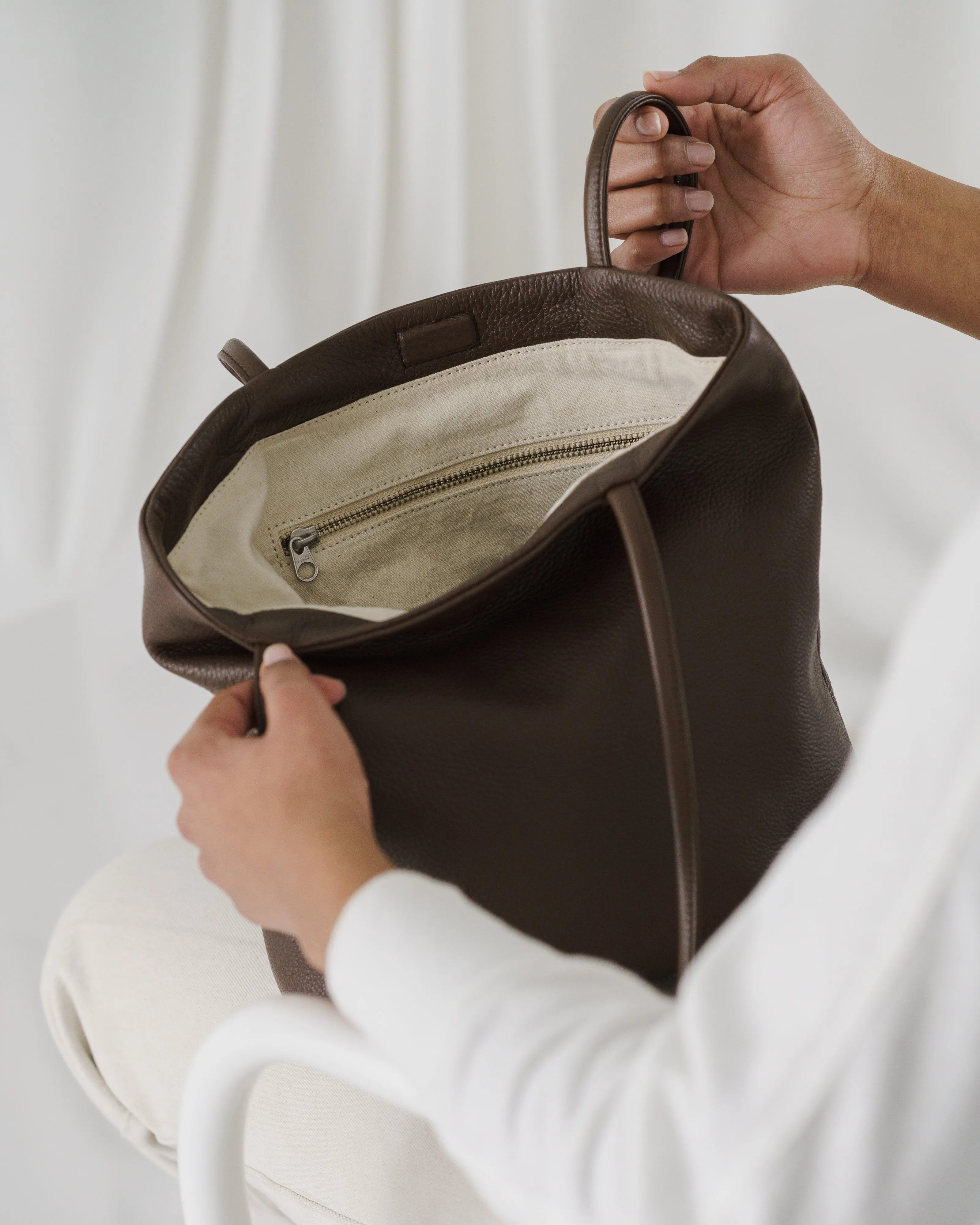 Soft Medium Tote - Chocolate