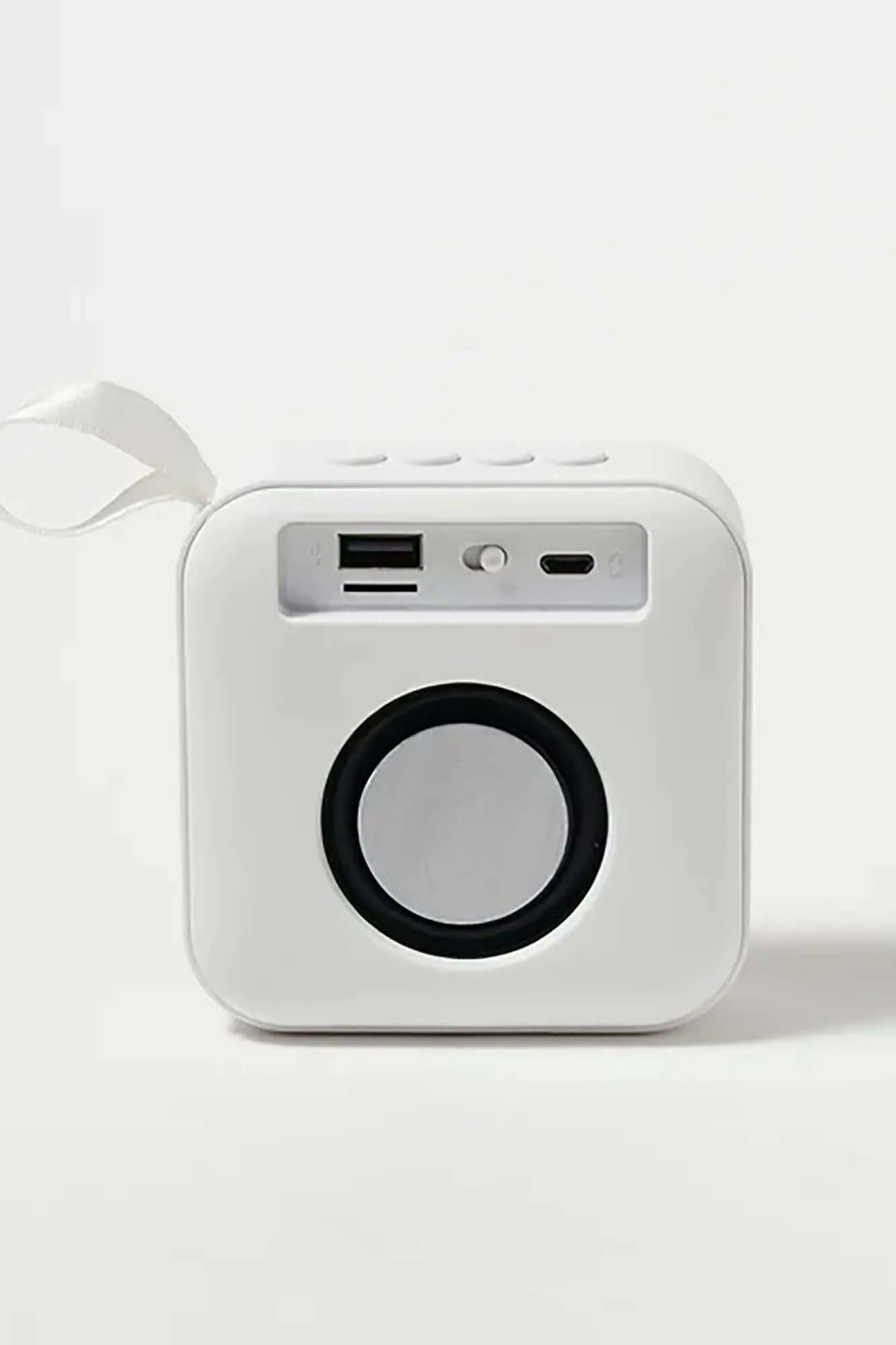 Travel Speaker